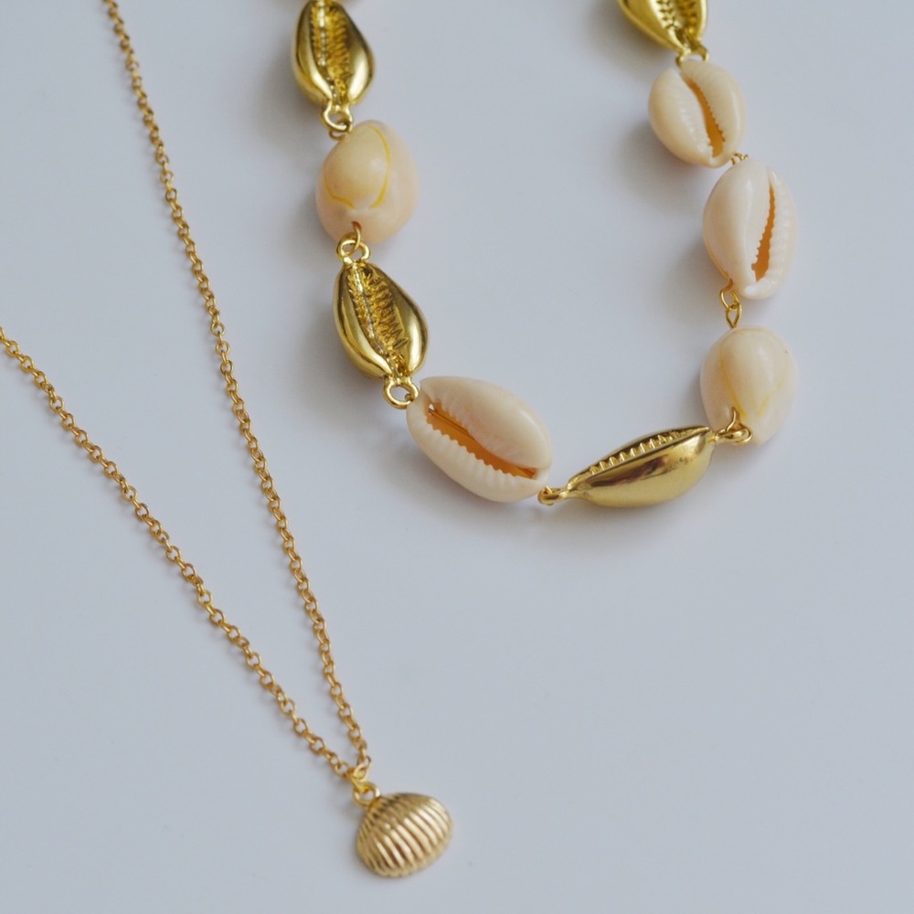 Gold Plated Cowrie Seashell Necklace Choker Set - Picture 4 of 8